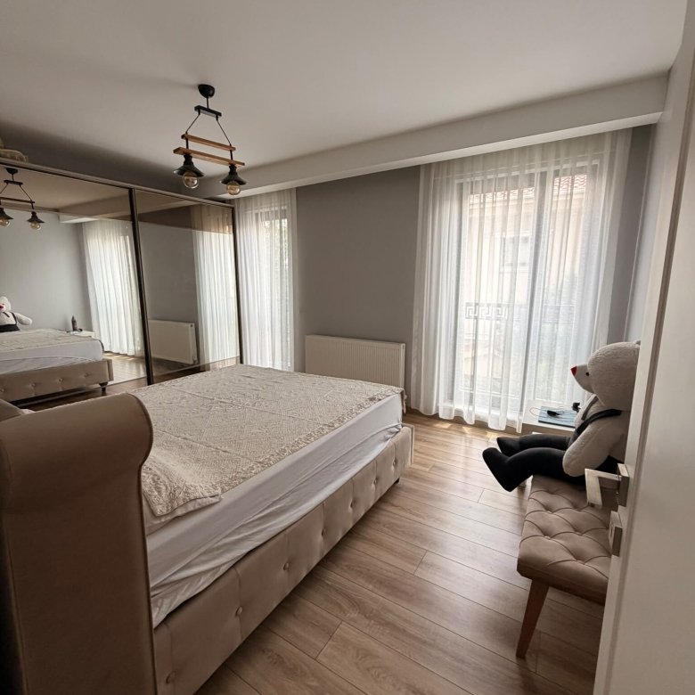 780