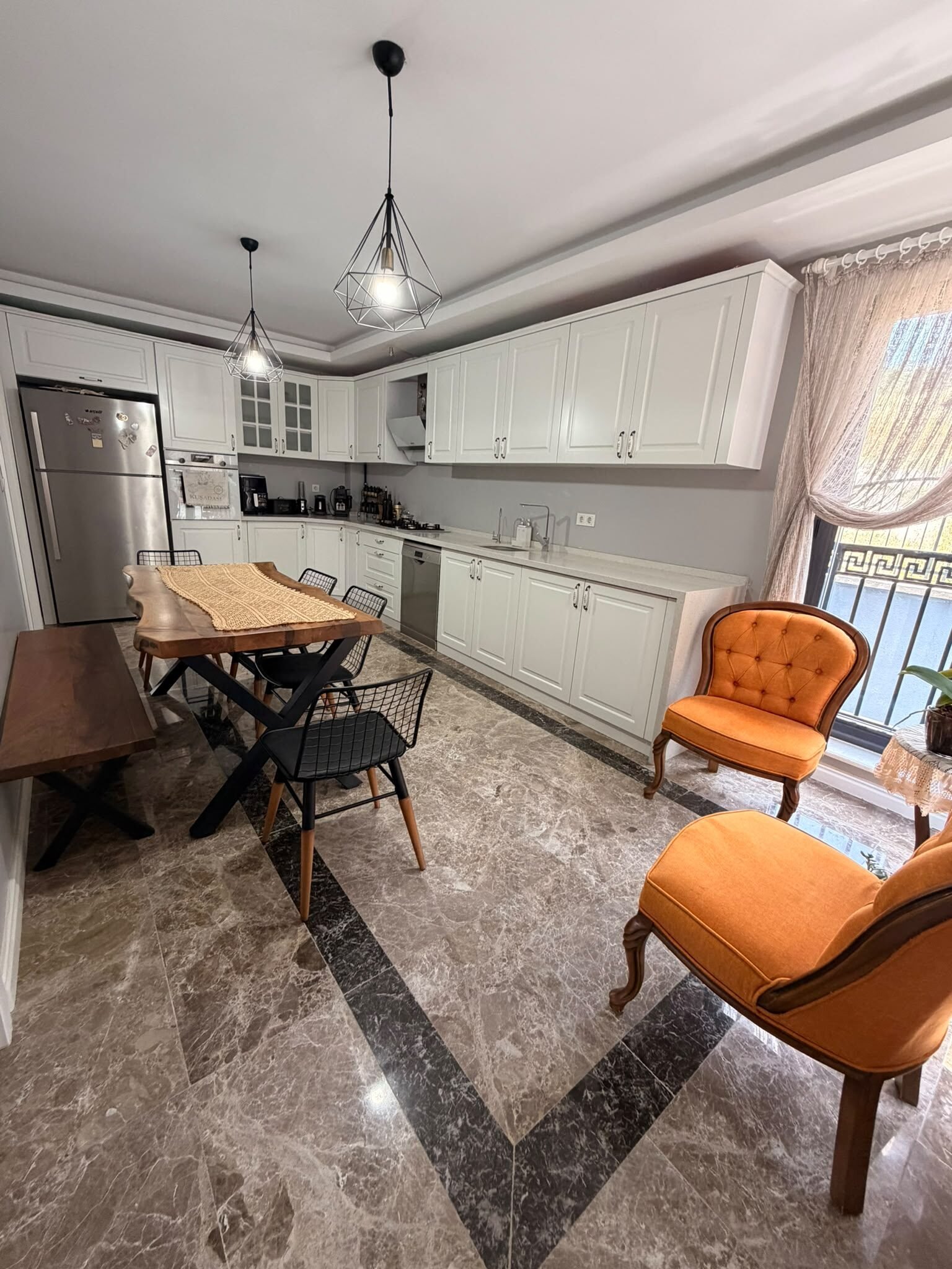 Çankaya Angora Bulvarı Cepheli Satılık Müstakil Villa, Mutfak