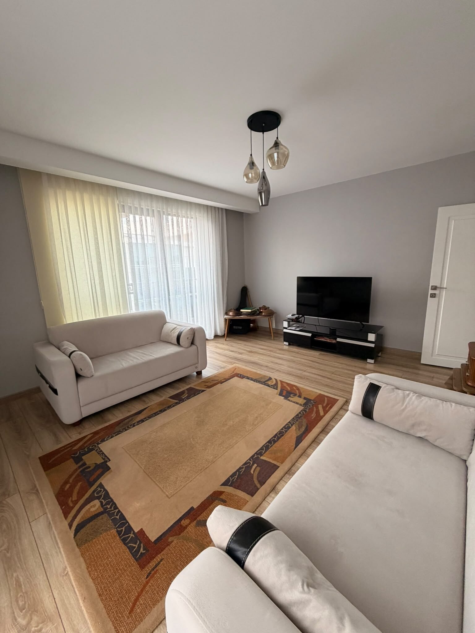 Çankaya Angora Bulvarı Cepheli Satılık Müstakil Villa, Oturma odası