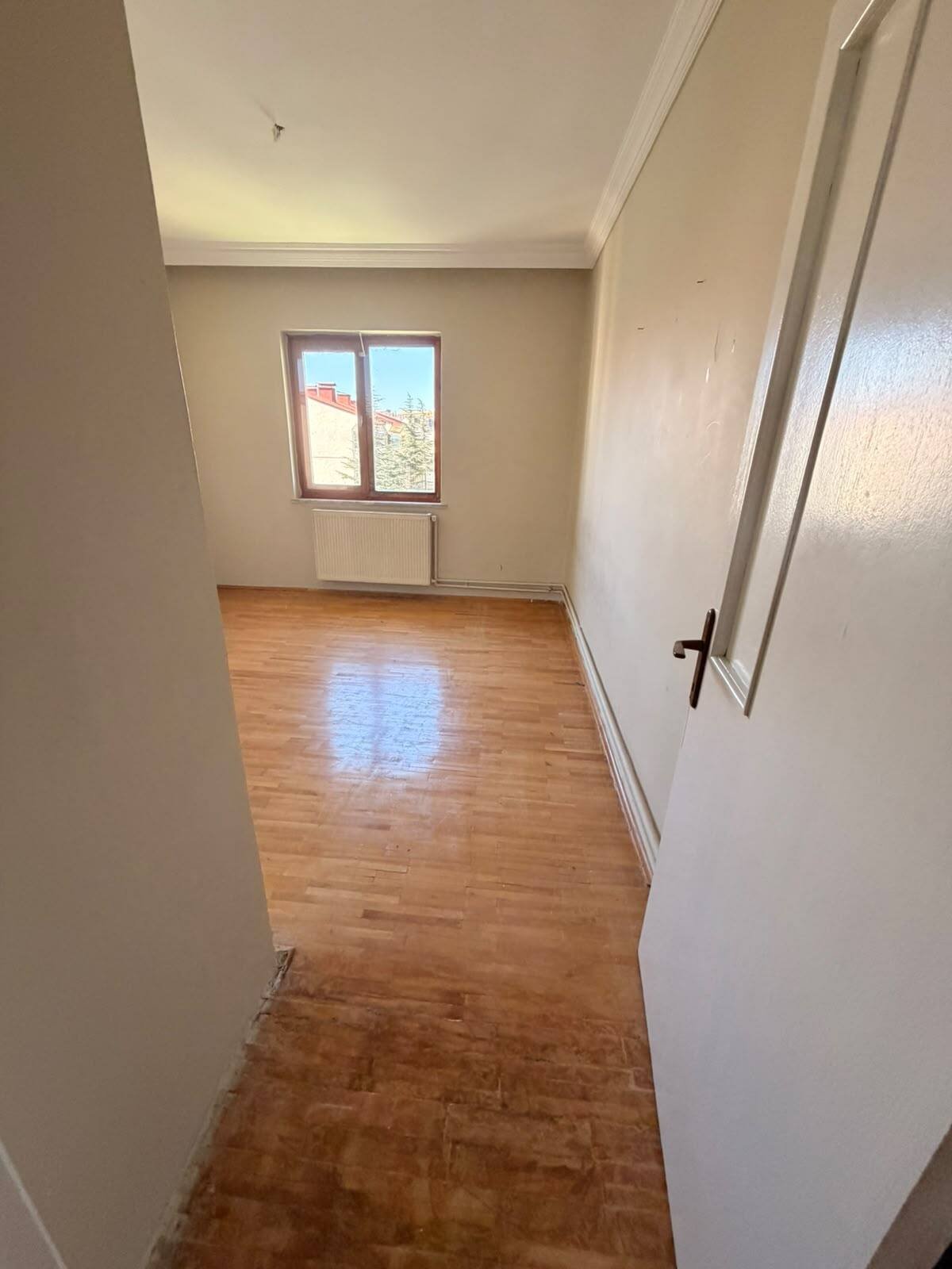 Çayyolu Merkezde Berrak Sitesi'nde Koru Metroya Yürüme Mesafesinde 3+1 Satılık Daire, Oda