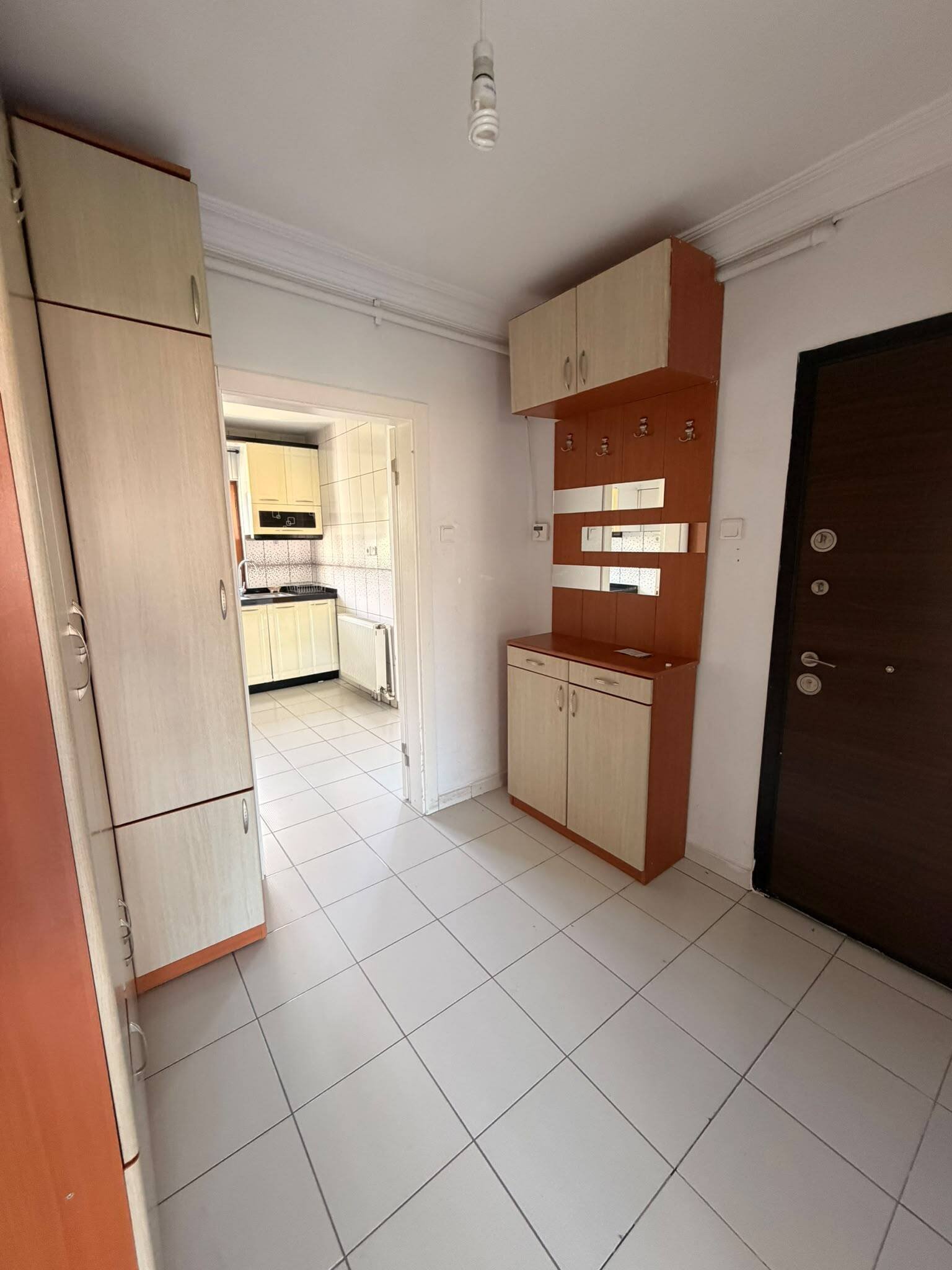 Çayyolu Konutkent Hayal Sitesi'nde En Üst Kat, Doğa Manzaralı 100 m² Satılık Daire, Giriş holü