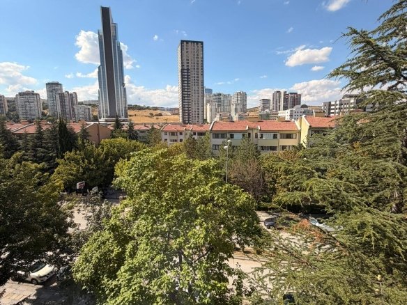 Çayyolu Konutkent Hayal Sitesi'nde En Üst Kat, Doğa Manzaralı 100 m² Satılık Daire, Çayyolu manzarası
