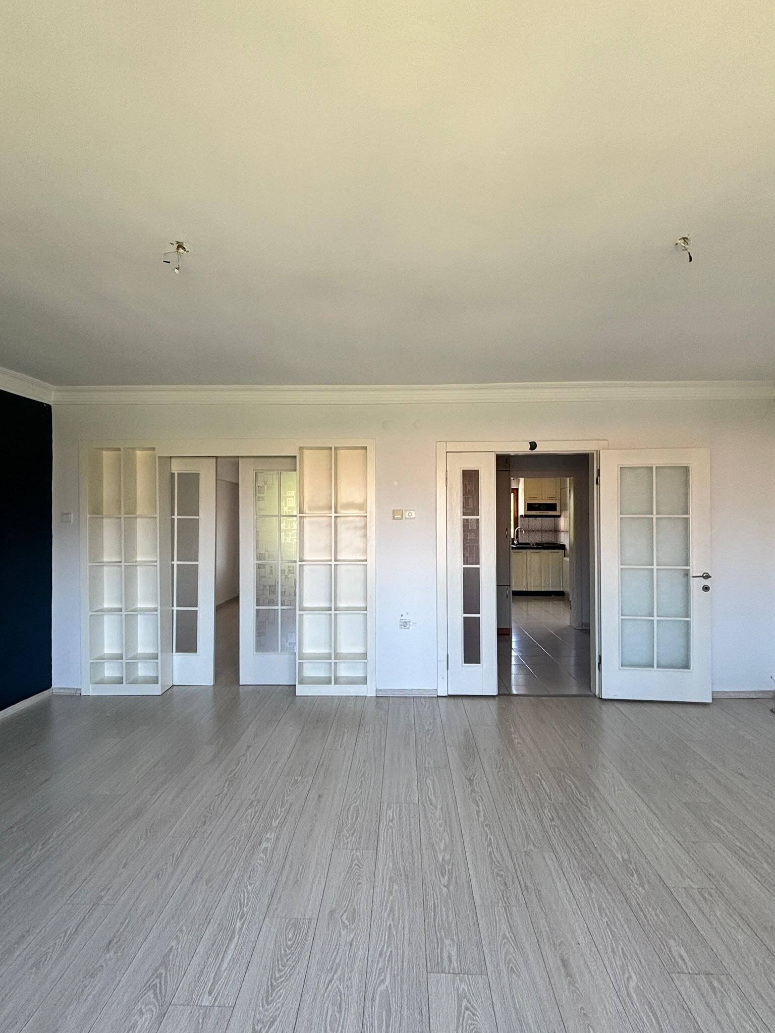 Çayyolu Konutkent Hayal Sitesi'nde En Üst Kat, Doğa Manzaralı 100 m² Satılık Daire, Salon