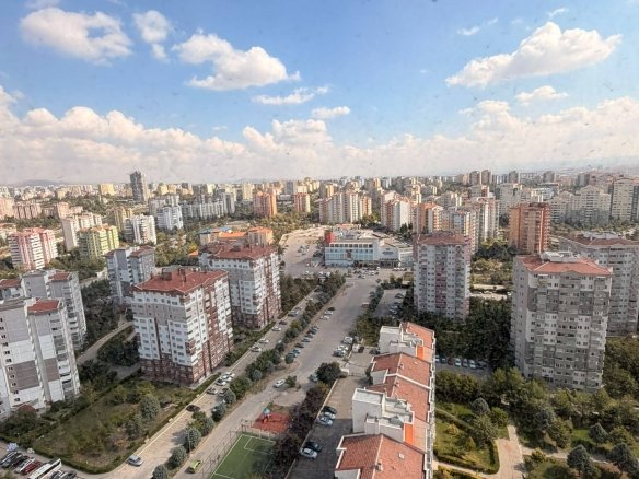 Referans Ankara'da Muhteşem Manzaralı 24. Kat 3+1 Tam Donatılı Lüks Daire, 24. kattan panoramik Ankara manzarası