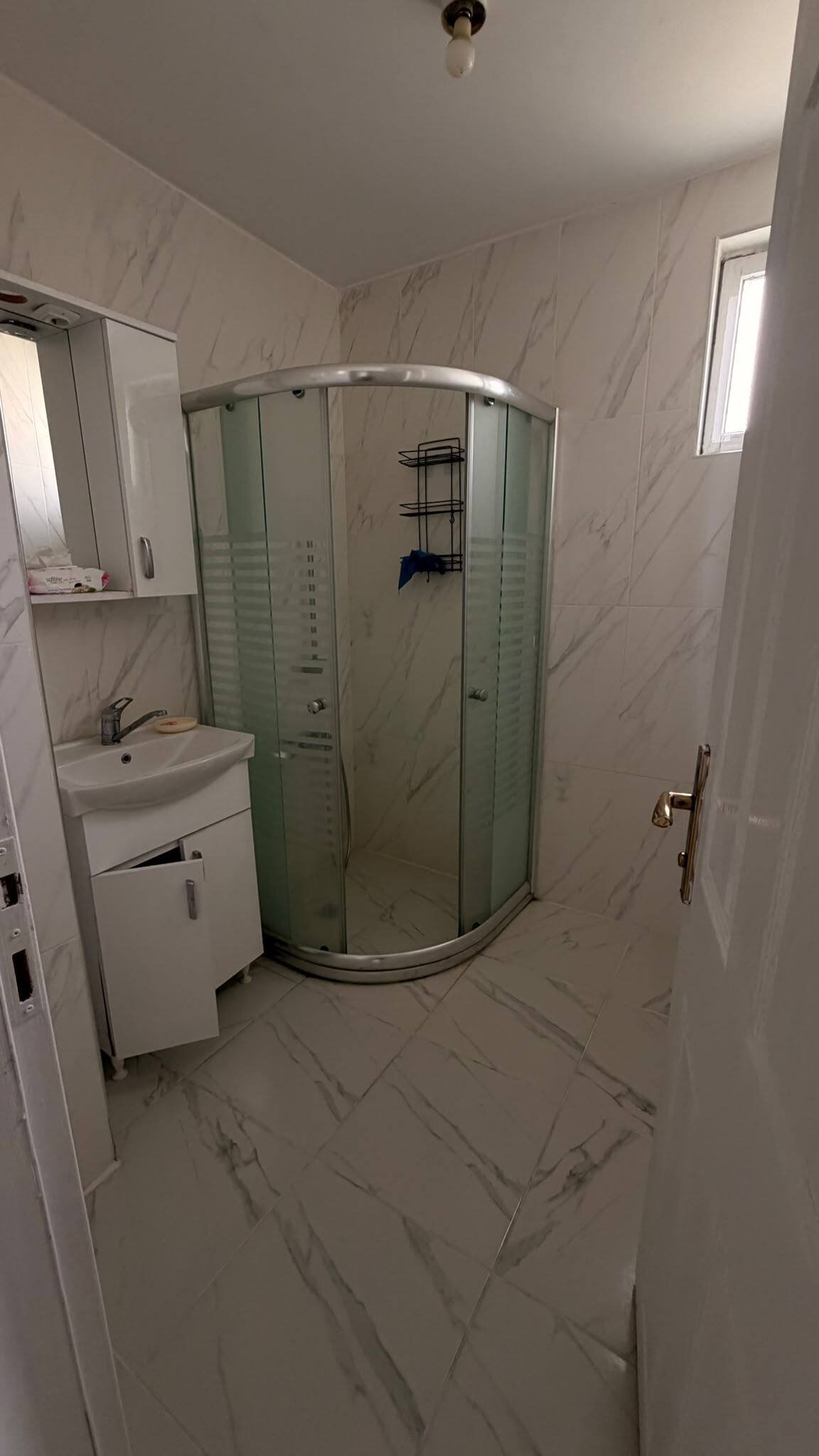 Sincan Ulubatlı Hasan Mahallesi'nde Yapılı, Temiz 3+1 Kiralık Daire, Banyo, duşakabin