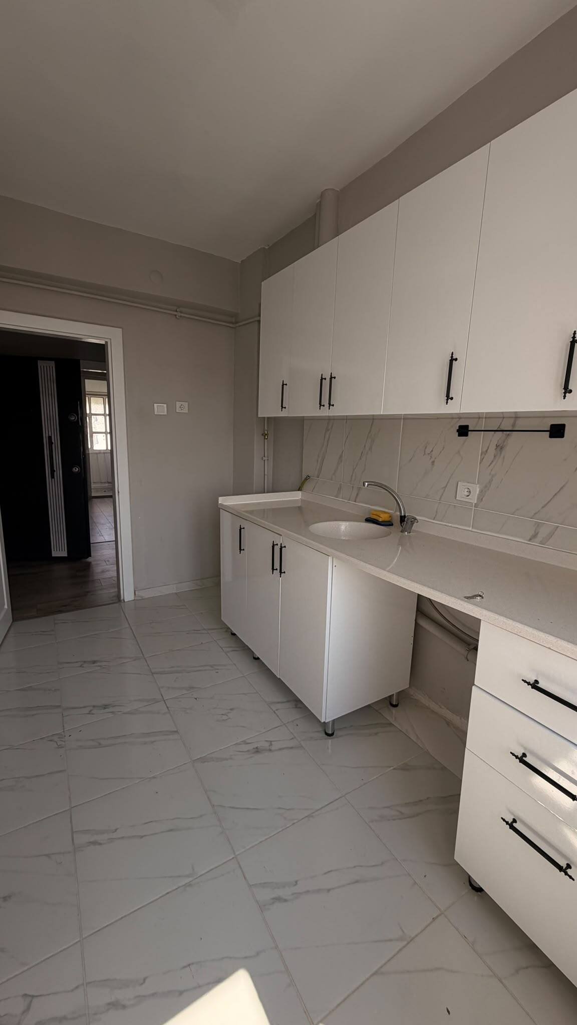 Sincan Ulubatlı Hasan Mahallesi'nde Yapılı, Temiz 3+1 Kiralık Daire, Mutfak