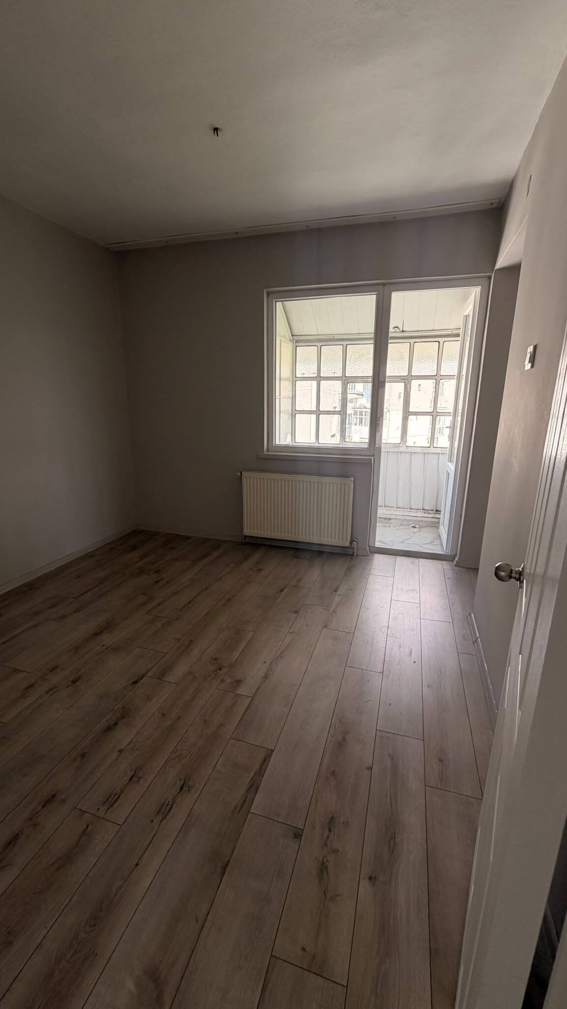 Sincan Ulubatlı Hasan Mahallesi'nde Yapılı, Temiz 3+1 Kiralık Daire, Oda, kapalı balkon kapısı