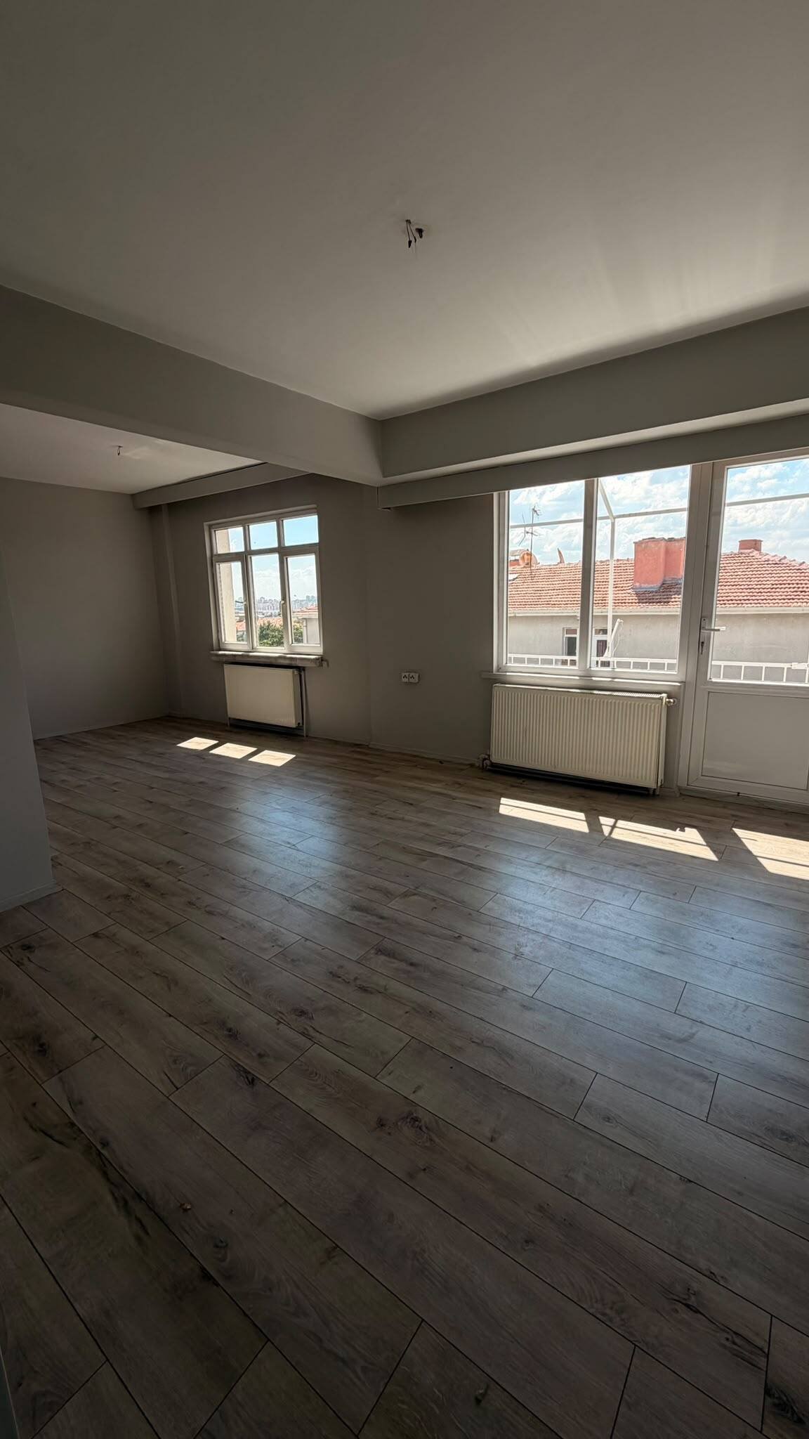 Sincan Ulubatlı Hasan Mahallesi'nde Yapılı, Temiz 3+1 Kiralık Daire, Salon