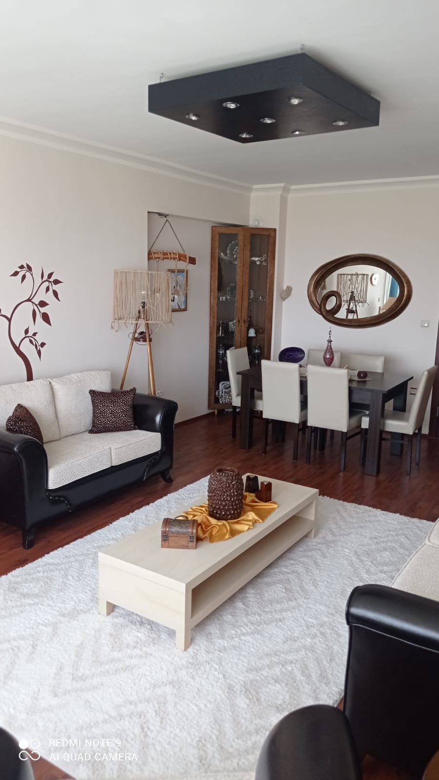 Yaşamkent Başkent 1 Sitesi’nde 13. Kat 4+1, Merkezi Konum ve Çift Balkonlu Ferah Daire, Salon Yaşamkent Başkent 1 Sitesi'nde 13. Kat 4+1, Merkezi Konum ve Çift Balkonlu Ferah Daire, Salon